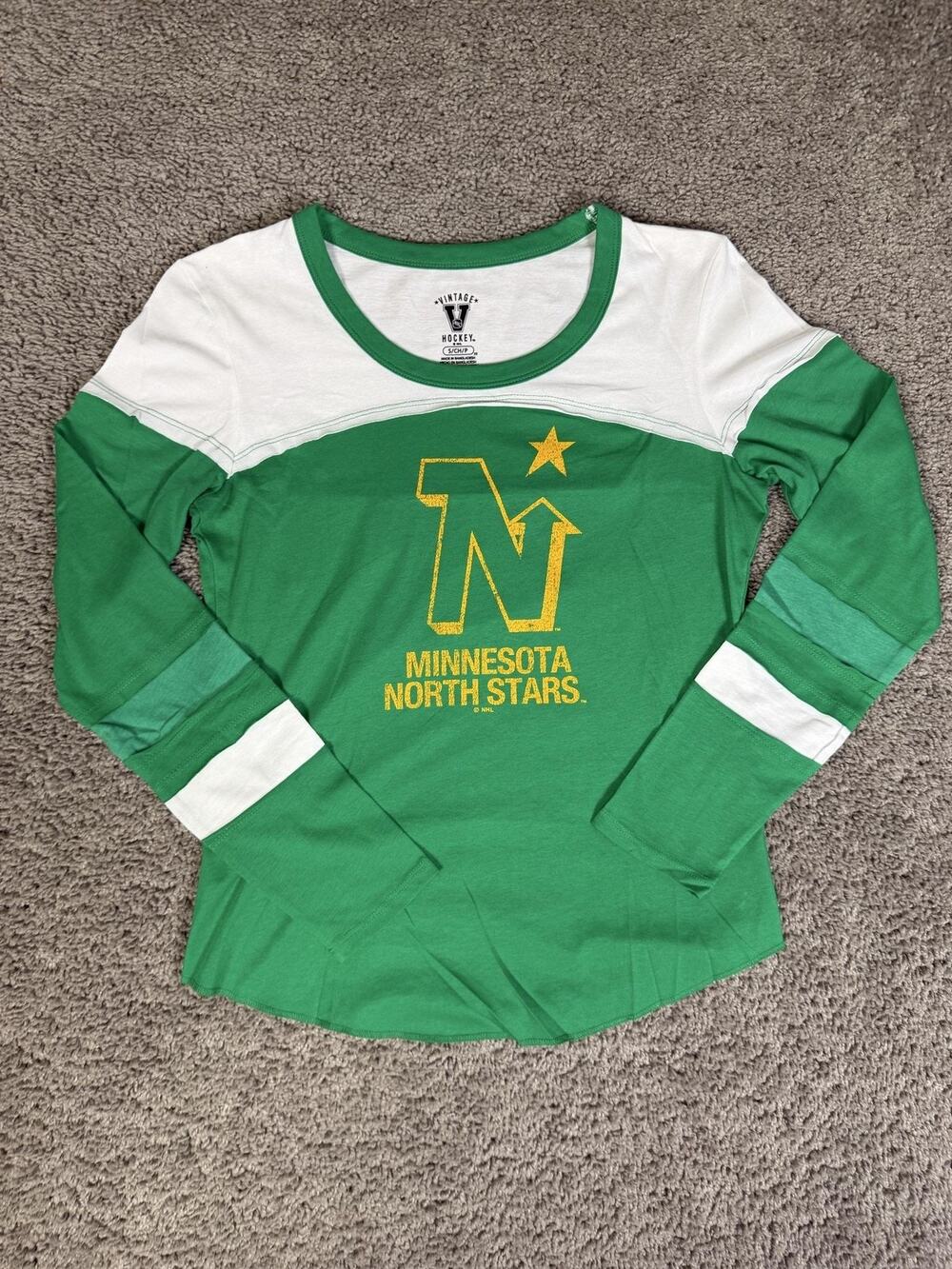 Minnesota North Stars Shirt Womens S Green White NHL Hockey Long Sleeve Graphic